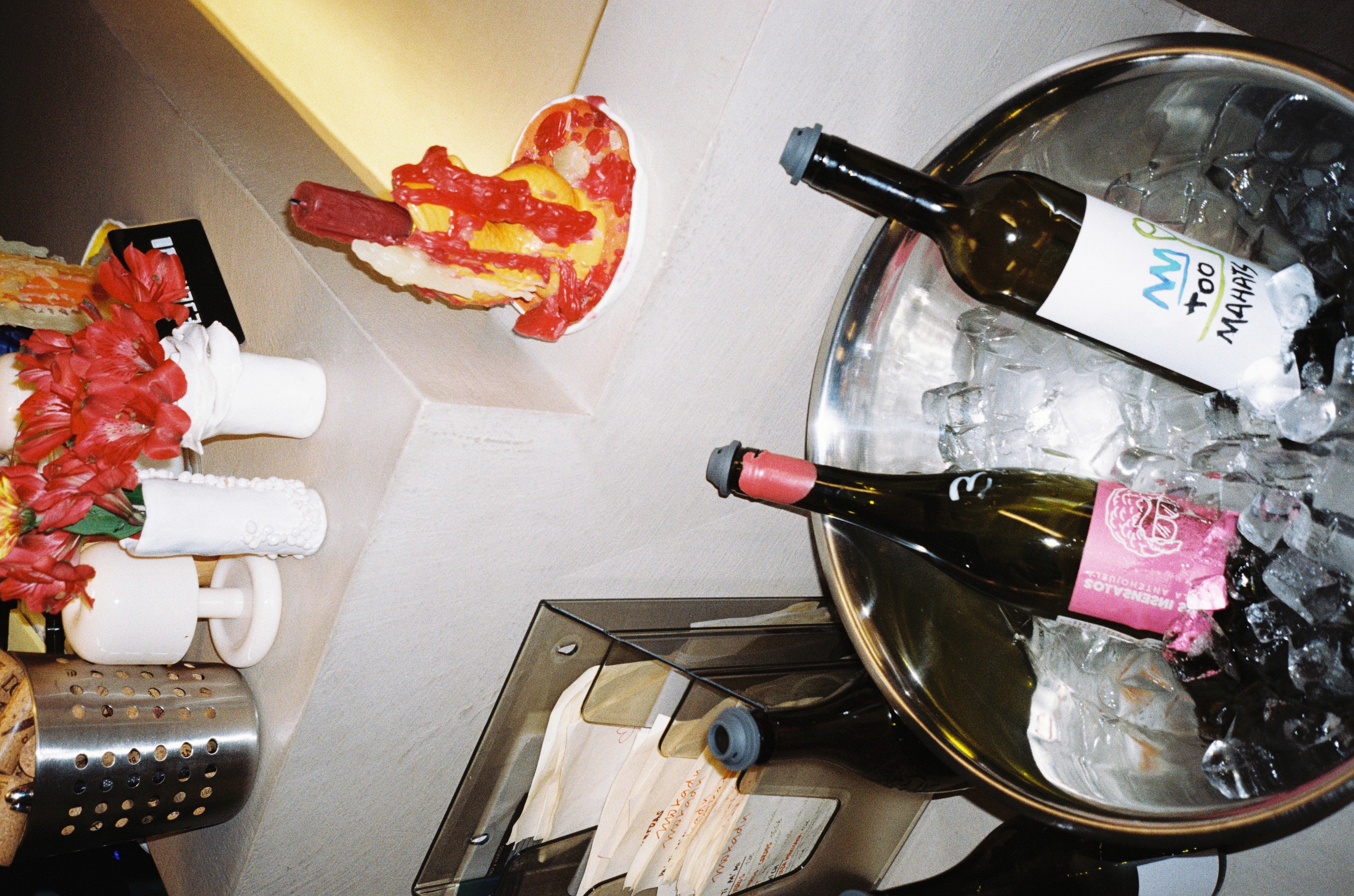 Mokadu — ambiente y vinos